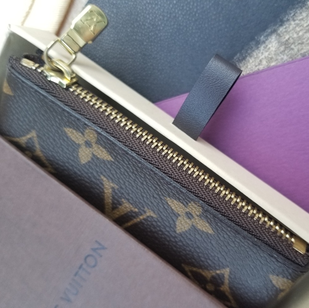 Louis Vuitton key pouch clef Monogram  Genuine - Picture 7 of 8